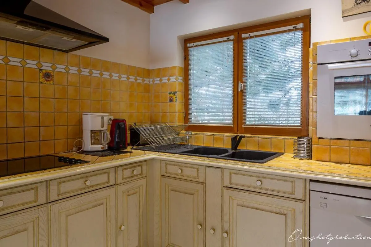 Holiday home Superbe Chalet 6 Ch Au Pied Du Domaine Des 2 Alpes Les Deux Alpes France